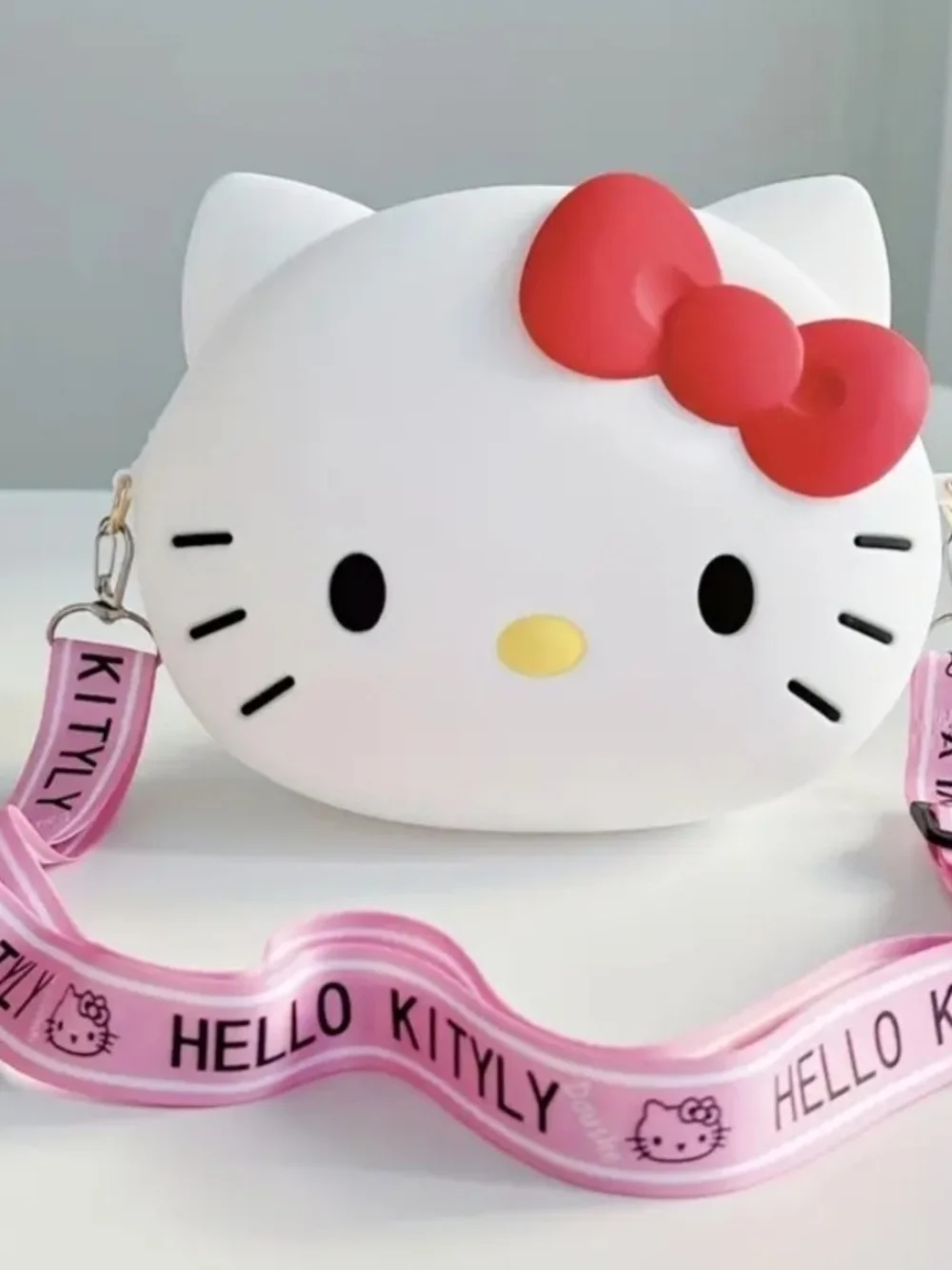 Hello Kitty Kids Crossbody Bag Set in White and Red - Party Favors (5 Pack)
